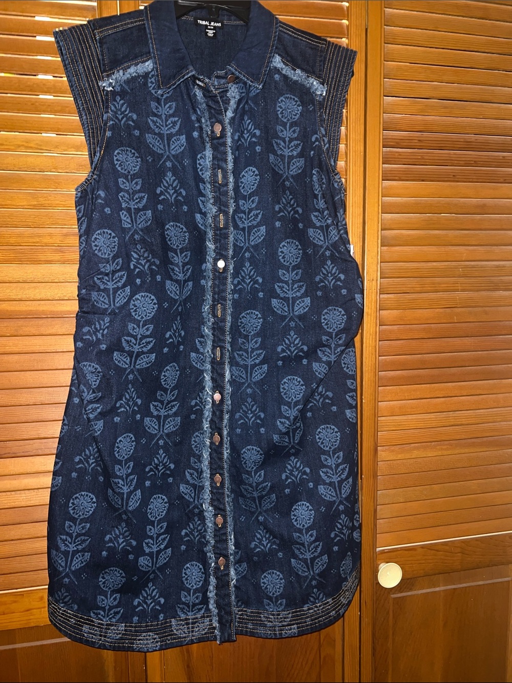 Sleeveless Dark Denim Button-Front Tunic with Floral Print